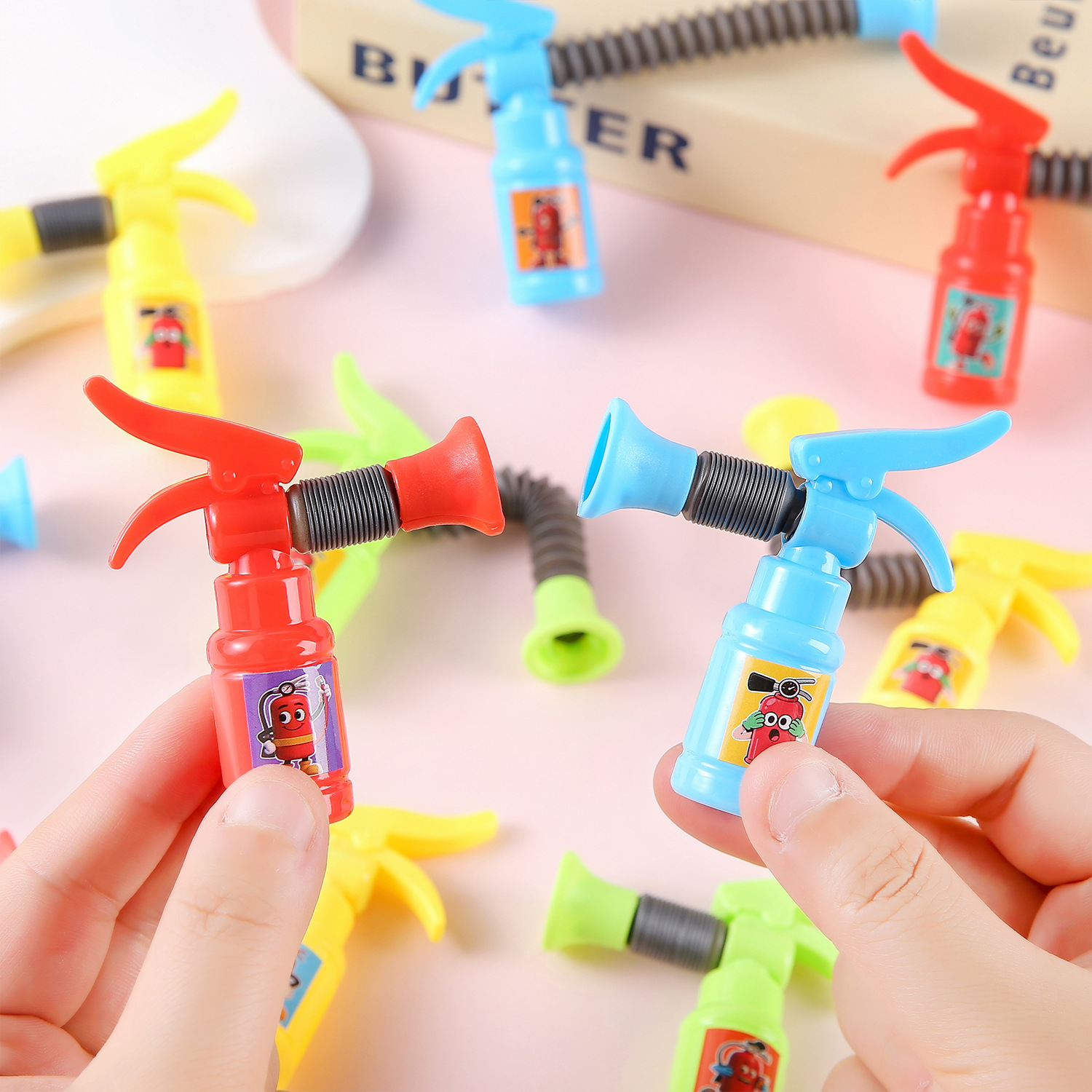 Creative stretchable mini fire - Fire Extinguisher Small 评论和价格