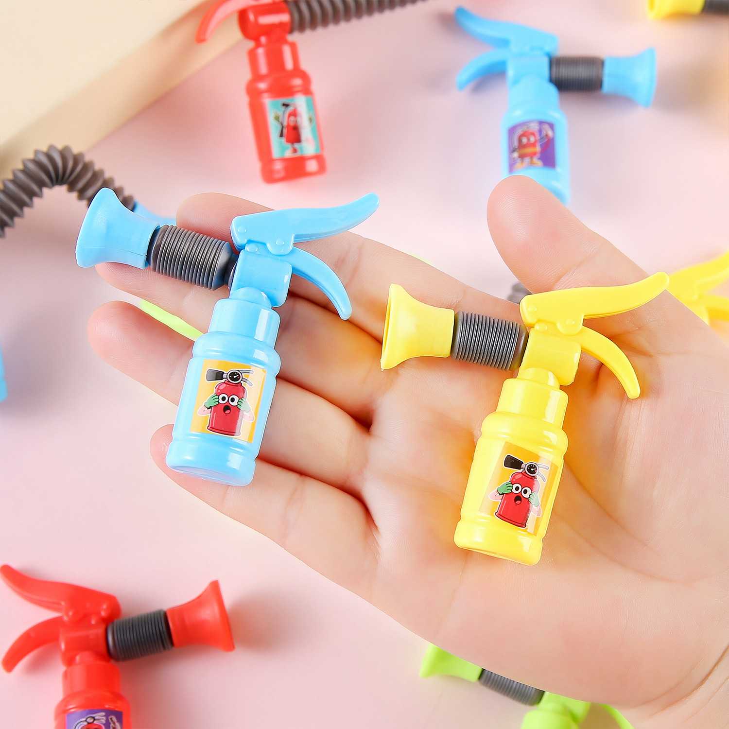 Creative stretchable mini fire - Fire Extinguisher Small 评论和价格